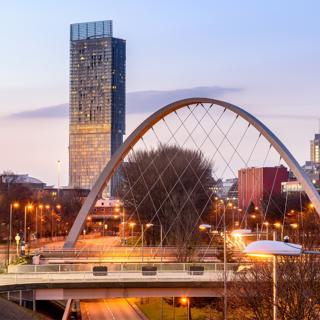 landscape of bridge in manchester